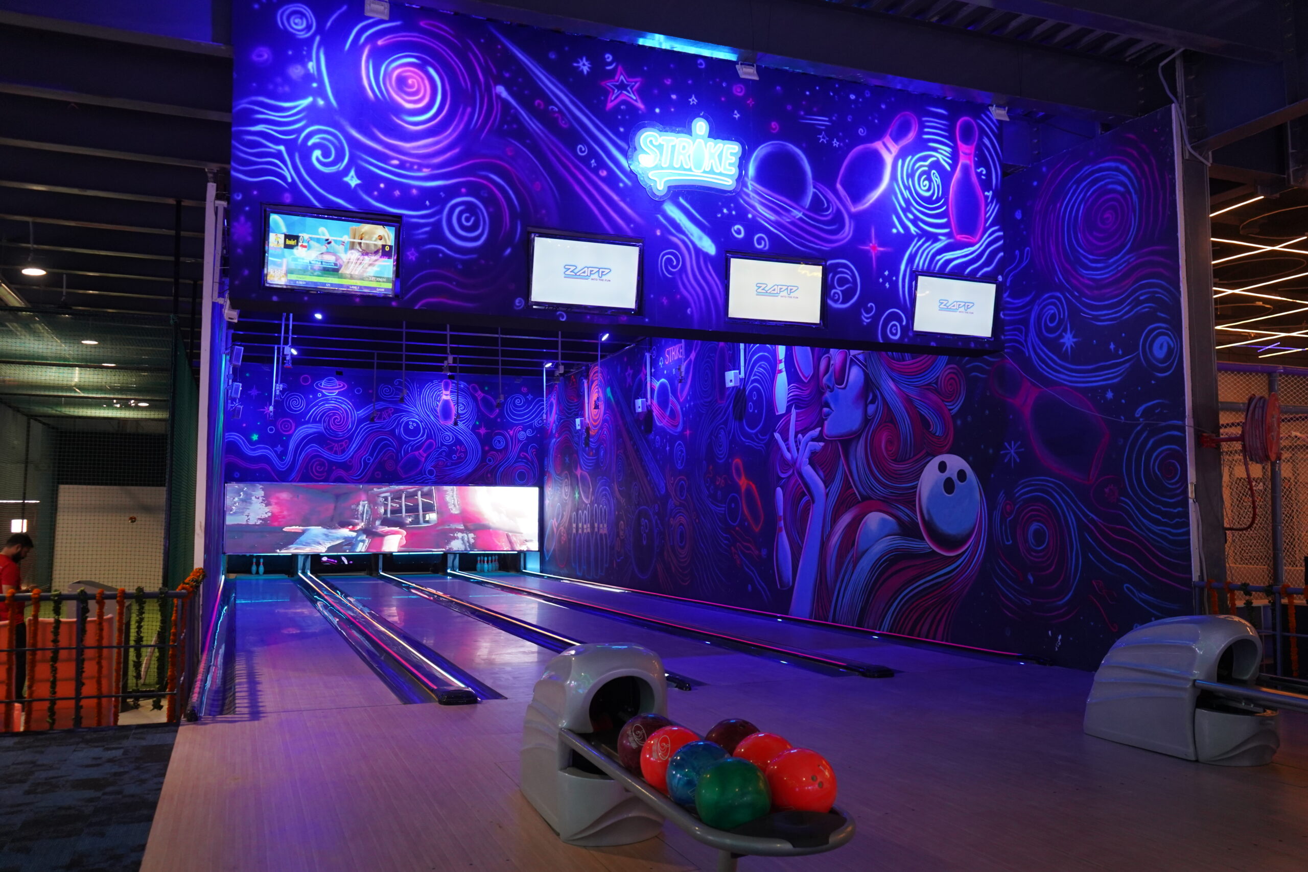 From Office Stress to Weekend Bliss: How Bowling Alley Can Be Your Happy Place